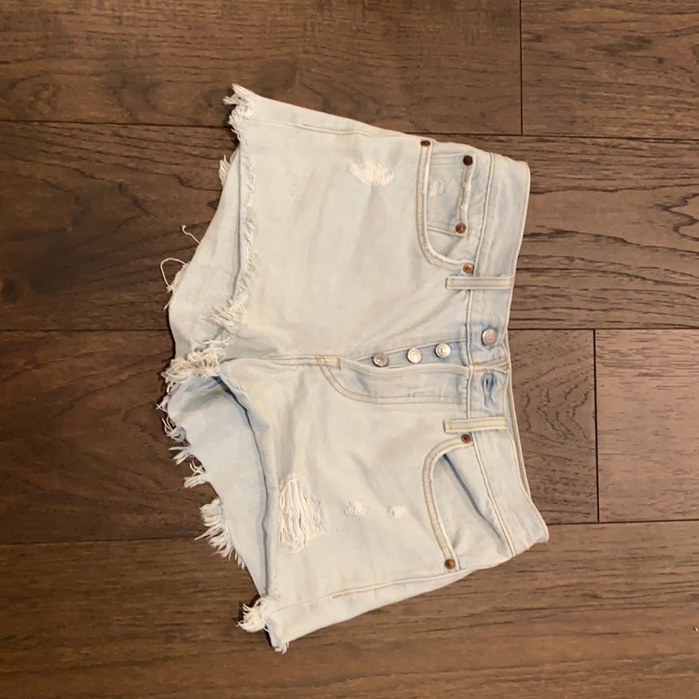 Levi’s Distressed button fly